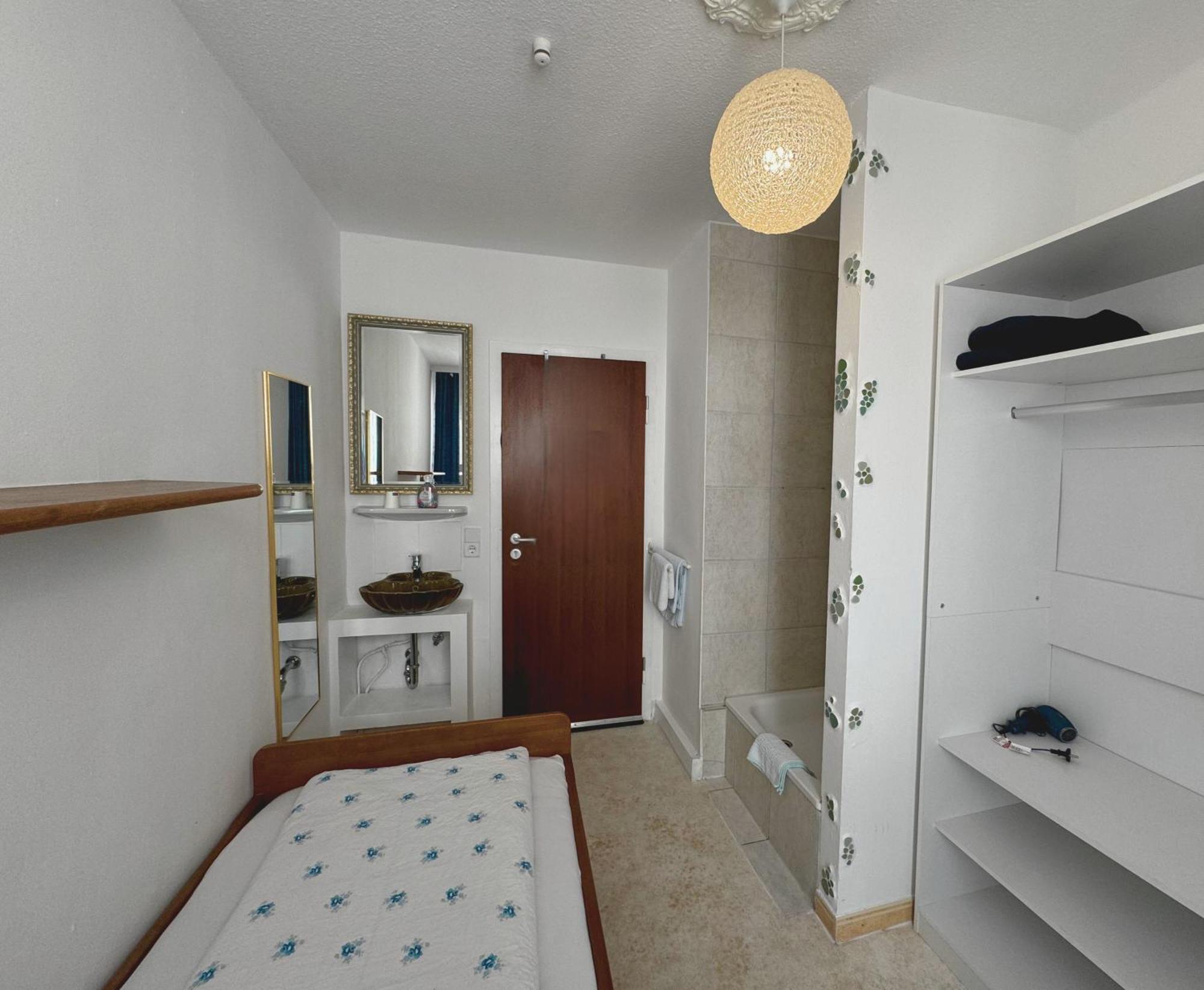 Hostel Heinzelmaennchen Кёльн Экстерьер фото