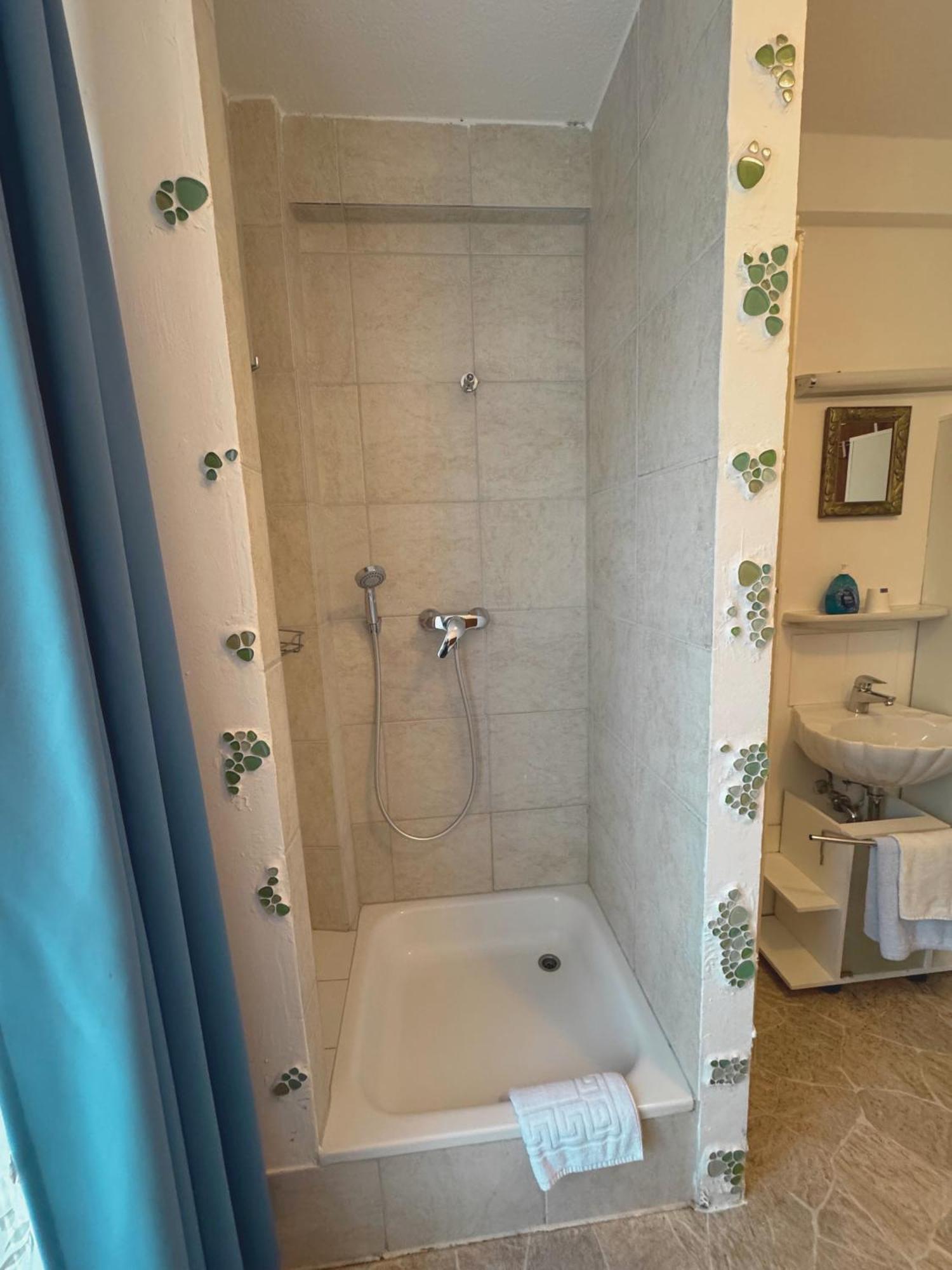 Hostel Heinzelmaennchen Кёльн Экстерьер фото