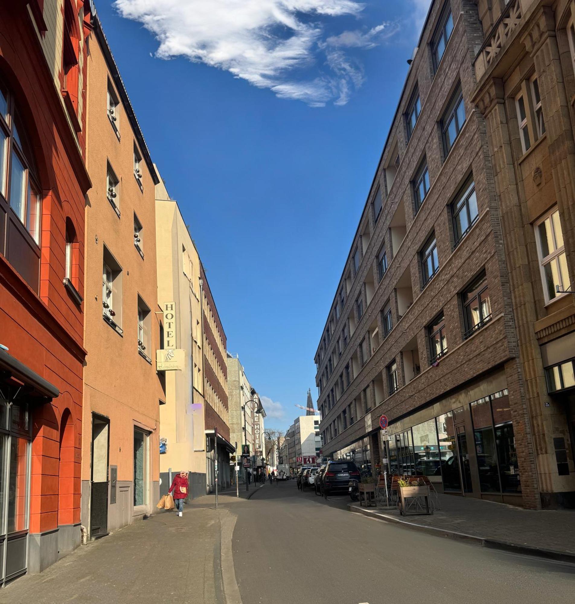 Hostel Heinzelmaennchen Кёльн Экстерьер фото