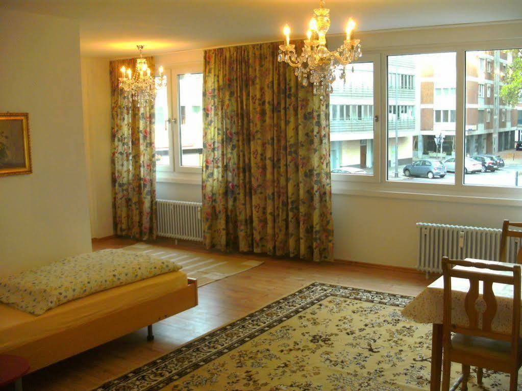 Hostel Heinzelmaennchen Кёльн Экстерьер фото